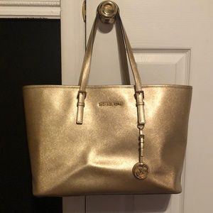 Michael Kors tote and matching wallet